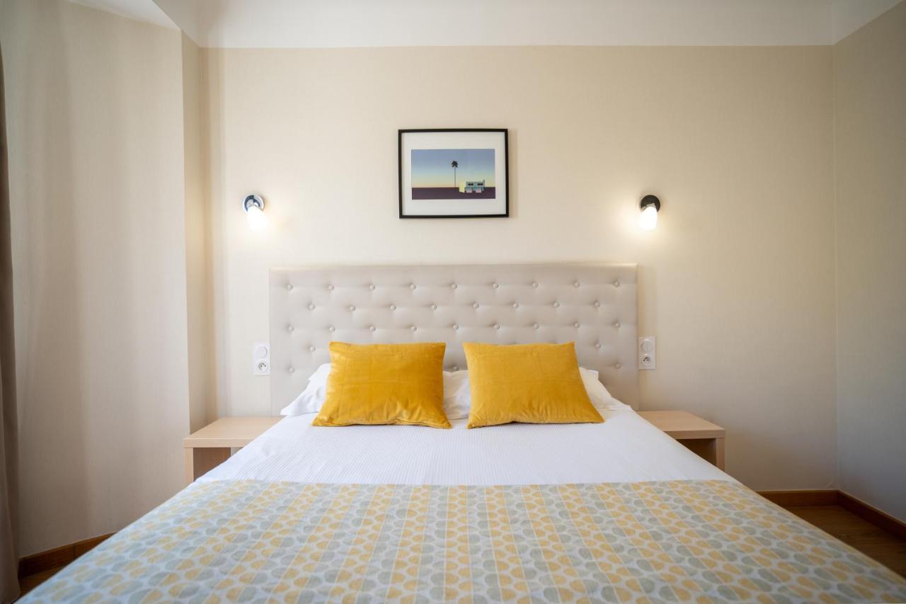 Hotel Mondial Perpignan Bagian luar foto